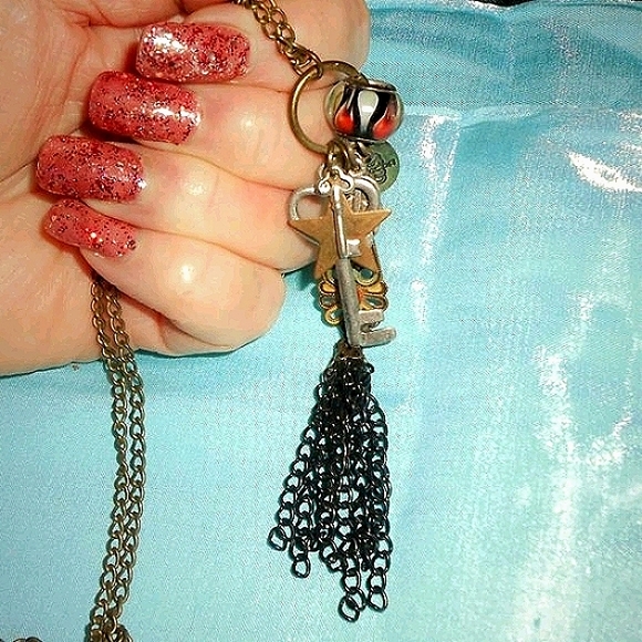 Keys, Star & Tassel Eclectic Necklace - Picture 2 of 16